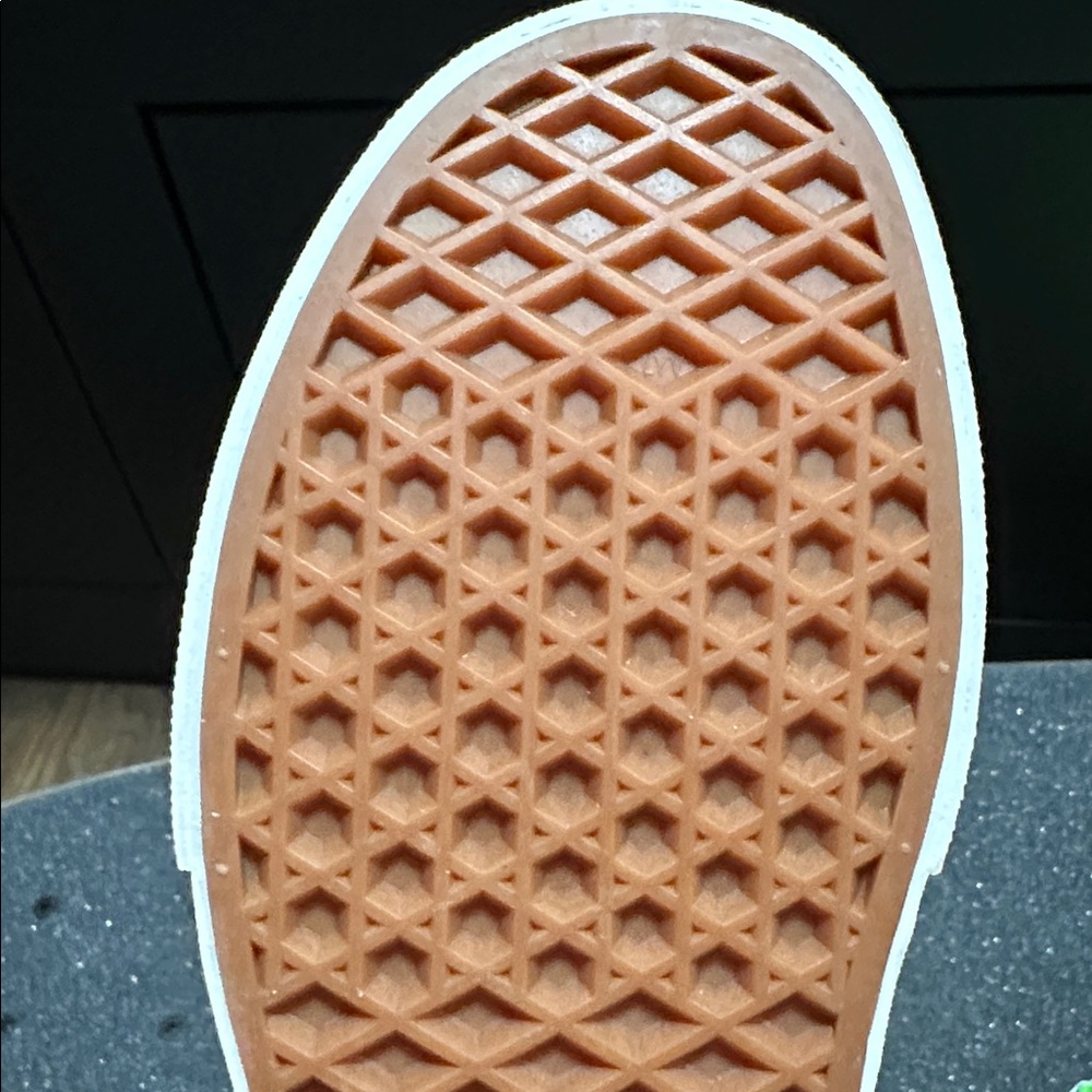 Vans Neon Gecko Green Slip-On Canvas Sneakers W 7.0 M 5.5 - Picture 15 of 16